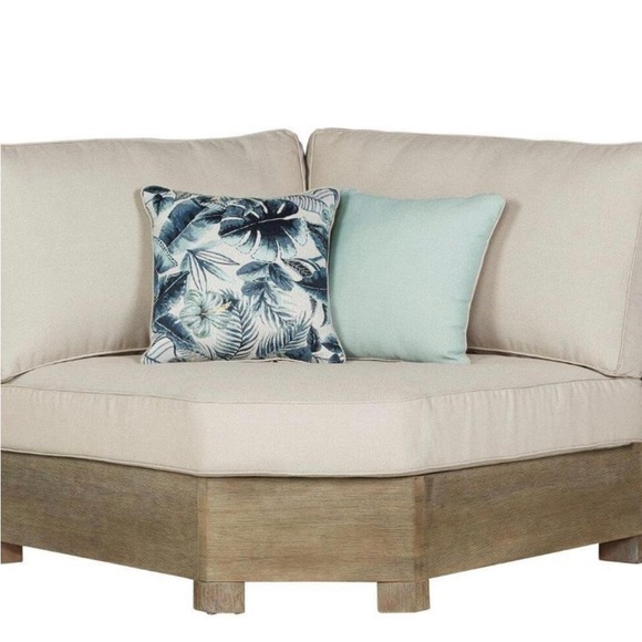 6 outdoor pillows